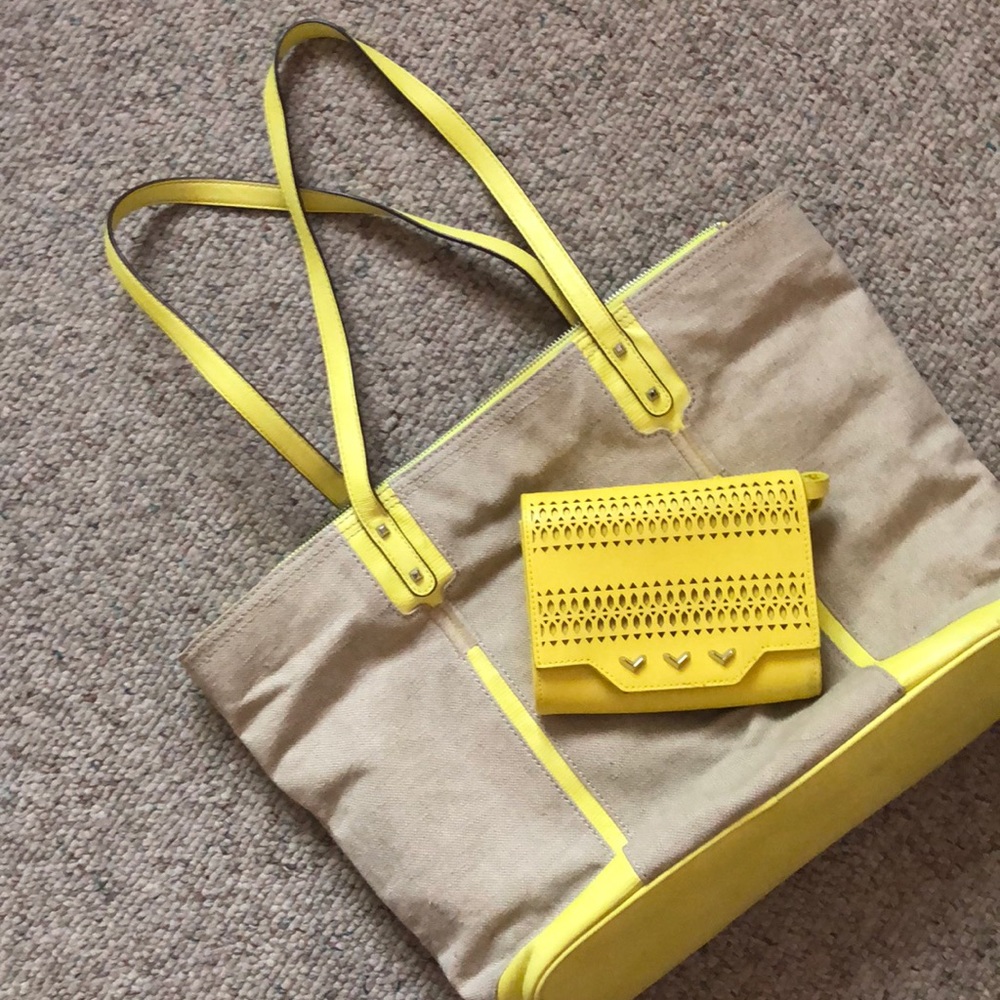 Tote with crossbody wallet by STELLA AND DOT